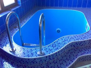 Нестандартна купіль з поліпропілену на замовлення